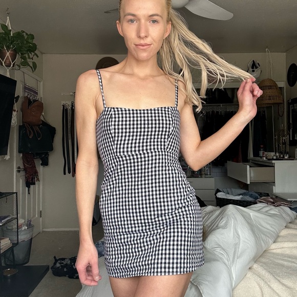 IRY - Picture 5 of 5